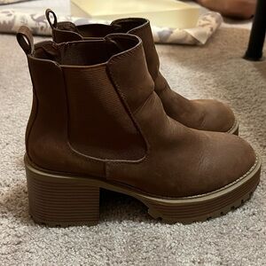 GUC brown booties